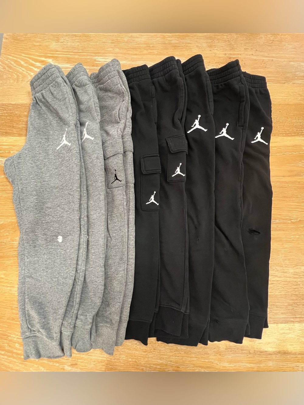Boys Jordan Sweatpants 8 Pc Lot Size Small (8/10)
